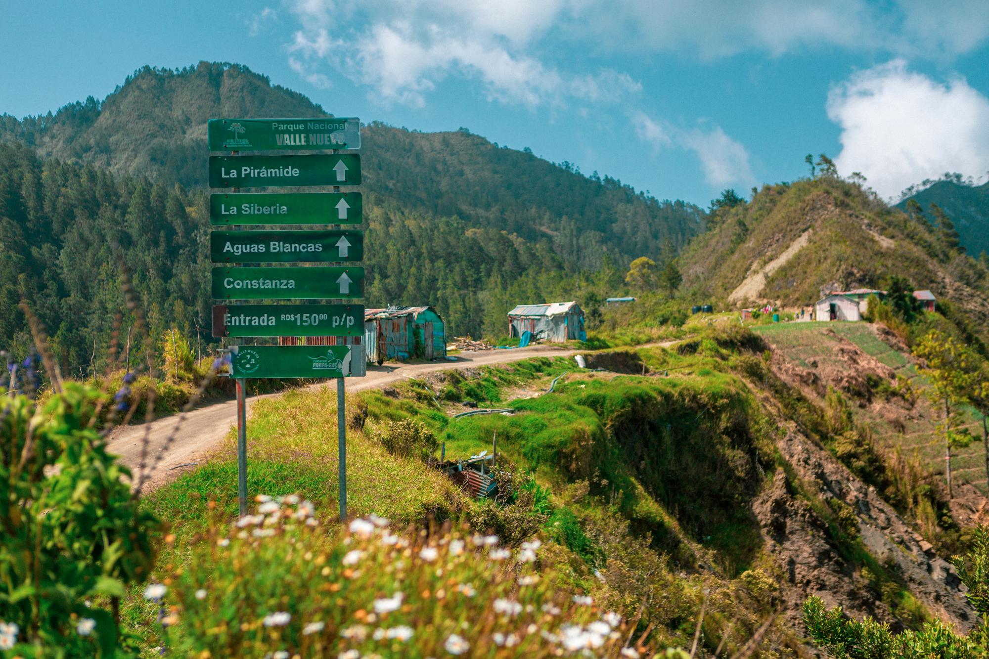 Las viviendas dentro del Parque Nacional Valle Nuevo también serán desalojadas.