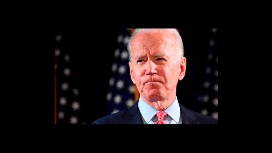 Hombre de Florida tumbó carteles de Biden con una excavadora robada
