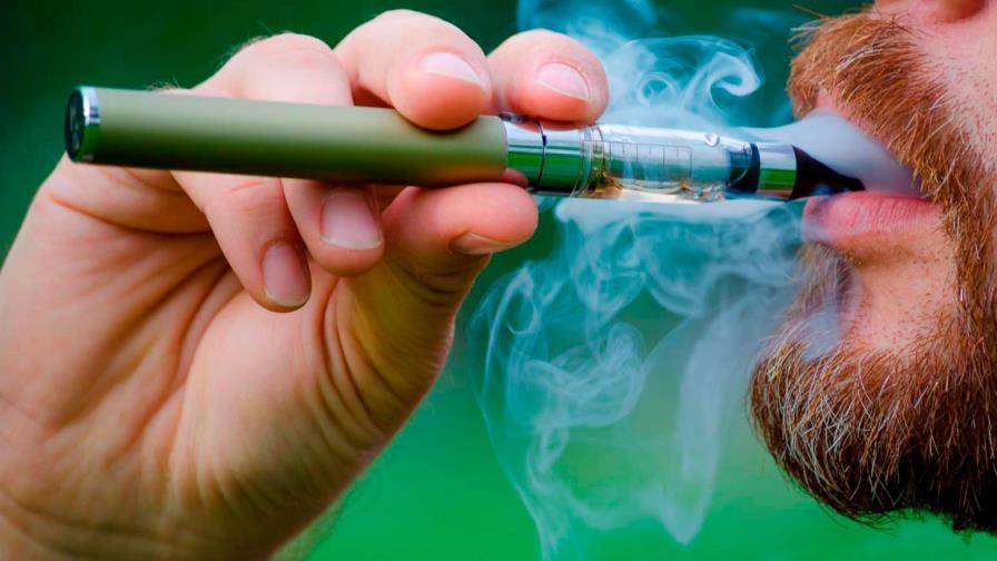 Un adolescente de 17 años, primera víctima mortal por vapear en Nueva York Un adolescente de 17 años, primera víctima mortal por vapear en Nueva York