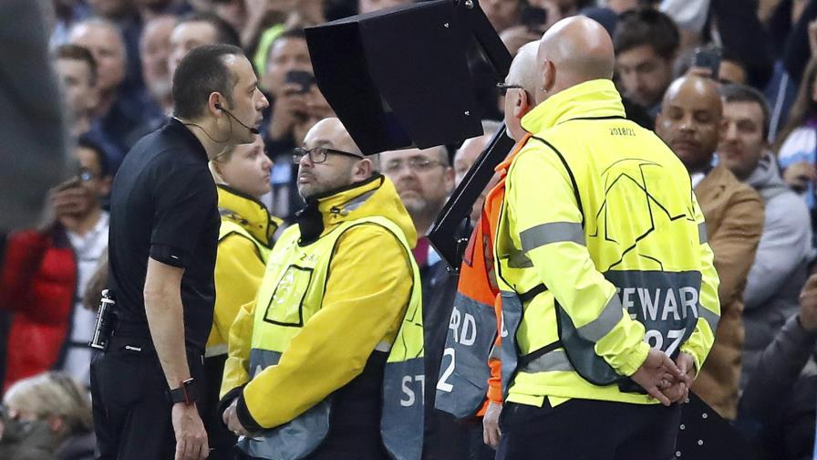 El VAR revoluciona las emociones en el fútbol