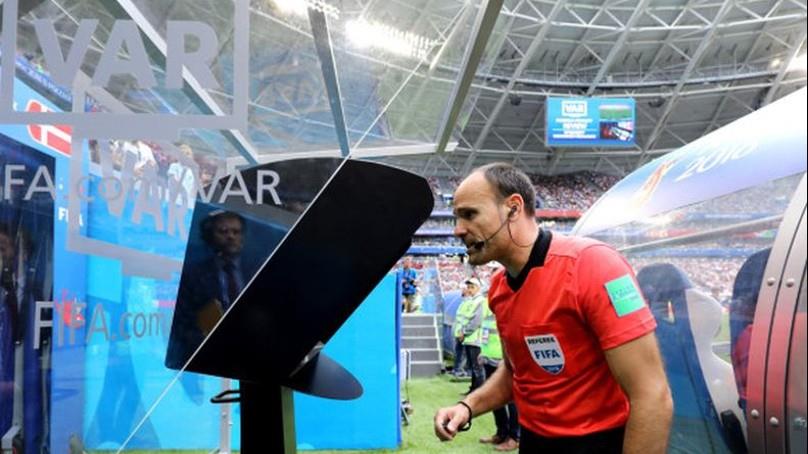 La UEFA defiende el VAR tras las últimas polémicas en Champions
