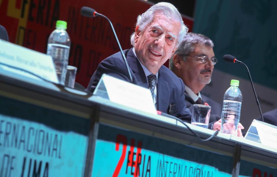 Vargas Llosa: “No permitir que pantallas derroten a libros”
