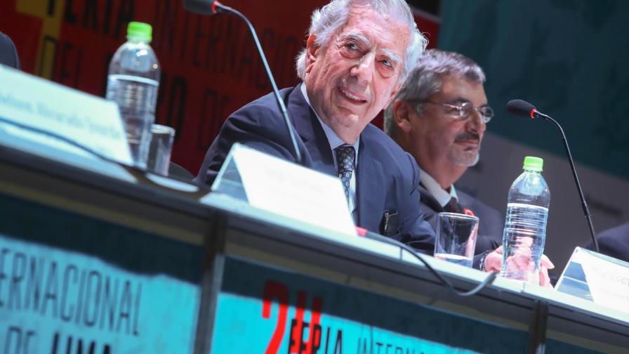 Vargas Llosa: “No permitir que pantallas derroten a libros”
