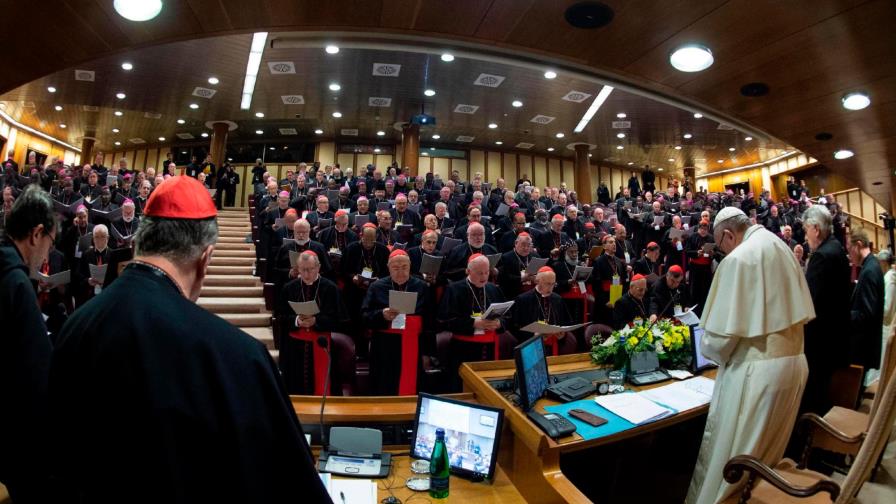 Cita vaticana arranca con 21 propuestas contra los abusos sexuales del clero