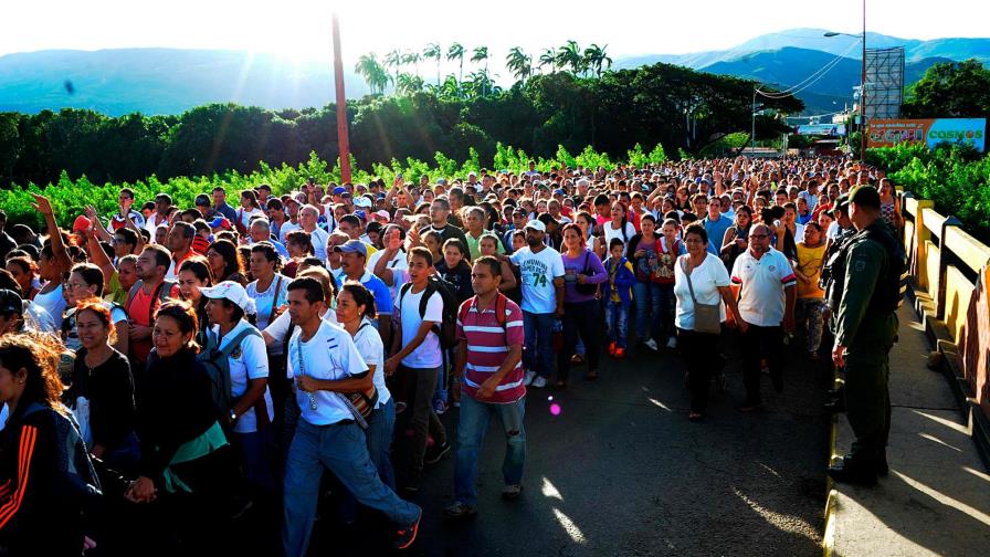 Chile permitirá a venezolanos entrada sin papeles por reunificación familiar Chile permitirá a venezolanos entrada sin papeles por reunificación familiar