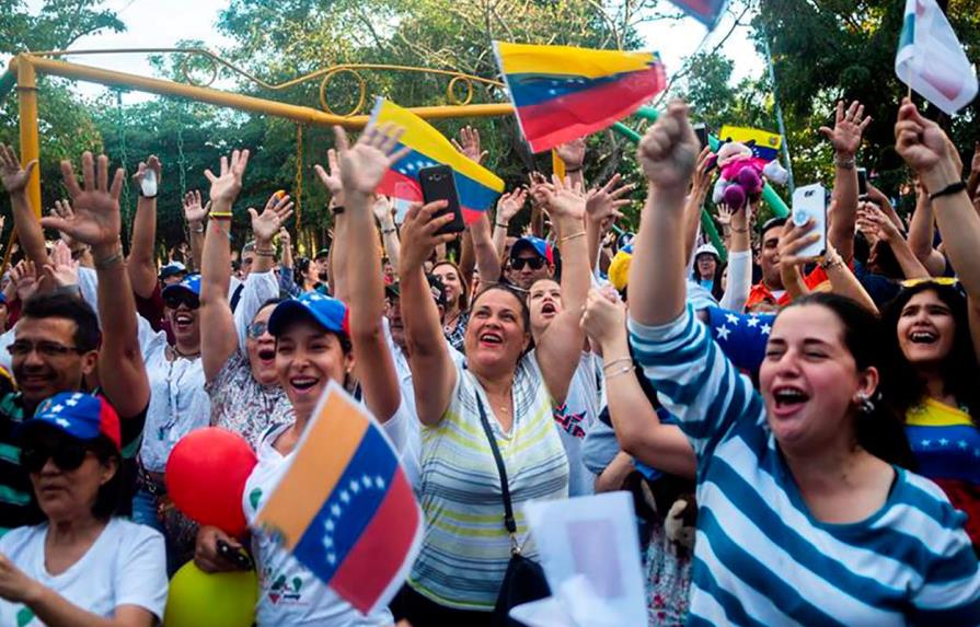 El plan de normalización beneficiará a alrededor de 100,000 venezolanos