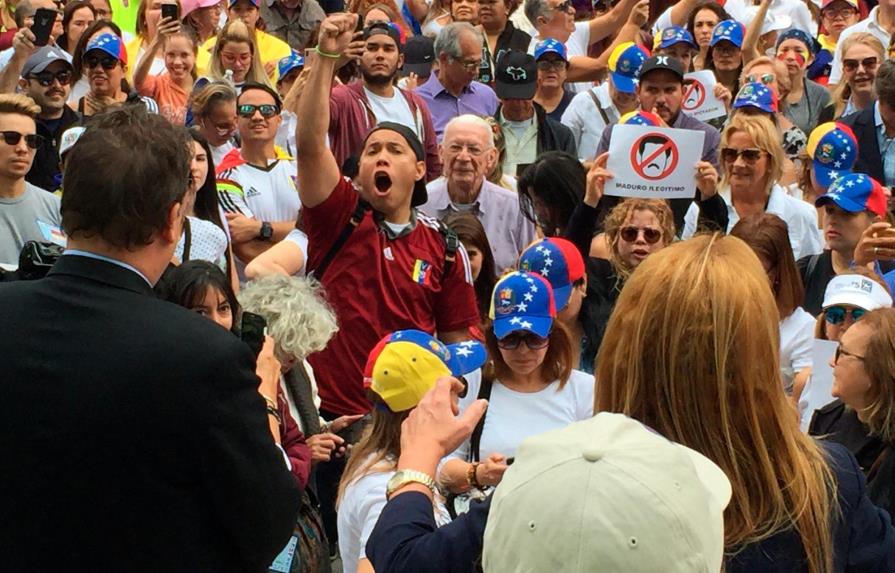 Trump reconoce a Guaidó como presidente legítimo de Venezuela