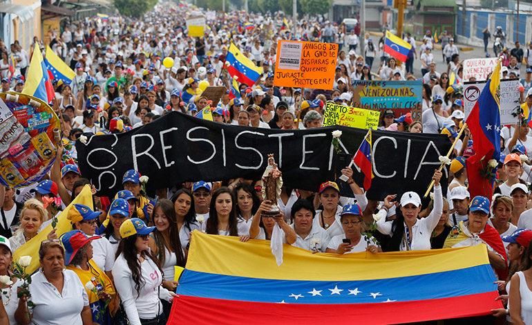 Oposición venezolana convoca a manifestaciones en rechazo a jura de Maduro