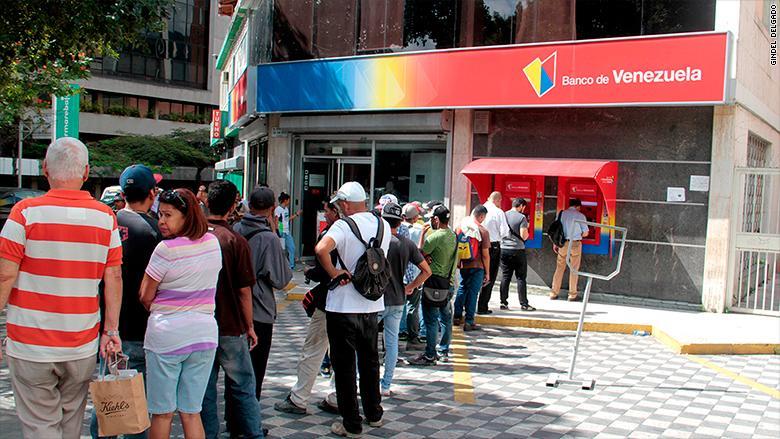 Los préstamos de la banca venezolana cayeron el 72.6% en el 2019