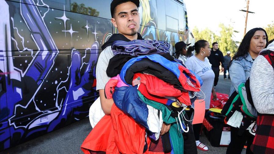 Chris Brown hace venta de garaje en su casa de Los Ángeles