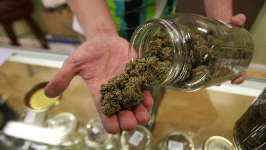 Ciudades demandan a California por permitir venta de marihuana a domicilio