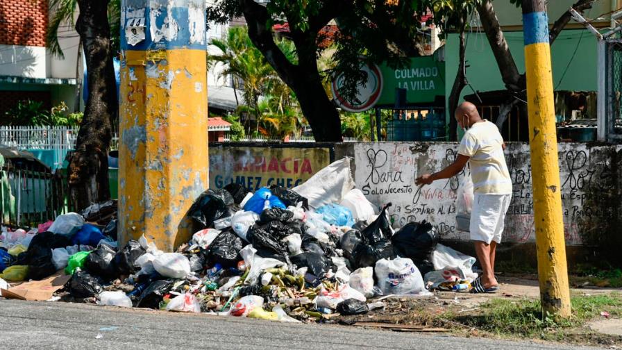 Vertederos improvisados en calles y avenidas de Santo Domingo Este 