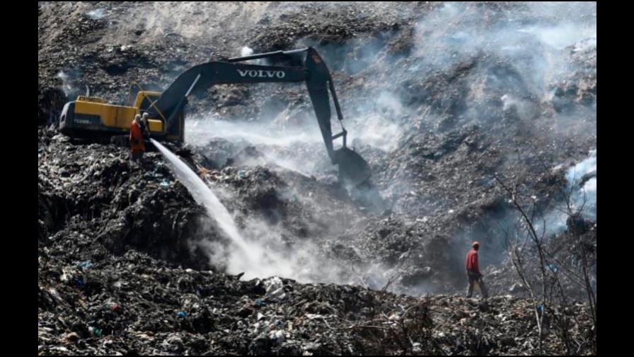 Instalan primeras chimeneas a vertederos de Haina y Punta Cana-Macao para su transformación Instalan primeras chimeneas a vertederos de Haina y Punta Cana-Macao para su transformación