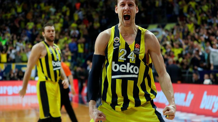 El Real Madrid desaprovecha una ocasión de oro en Estambul