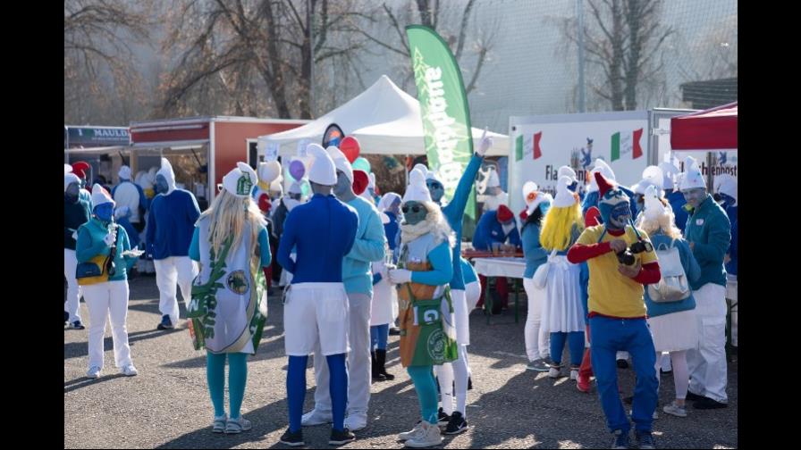 Más de 2,500 personas se disfrazan de pitufos en el sur de Alemania y marcan récord mundial