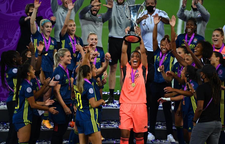Lyon gana quinto título seguido de Liga de Campeones femenina