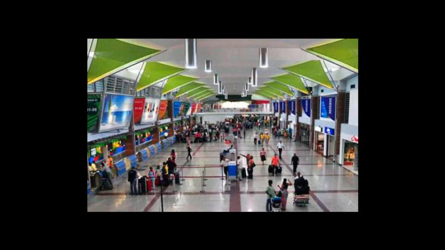 EEUU requerirá a viajeros declaración jurada sobre COVID-19