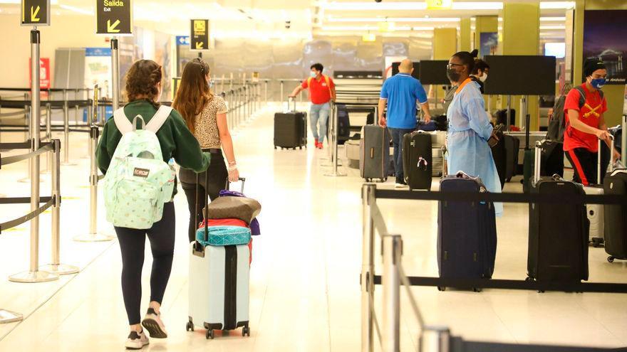 Panamá exigirá prueba de COVID y cuarentena a viajeros de Suramérica