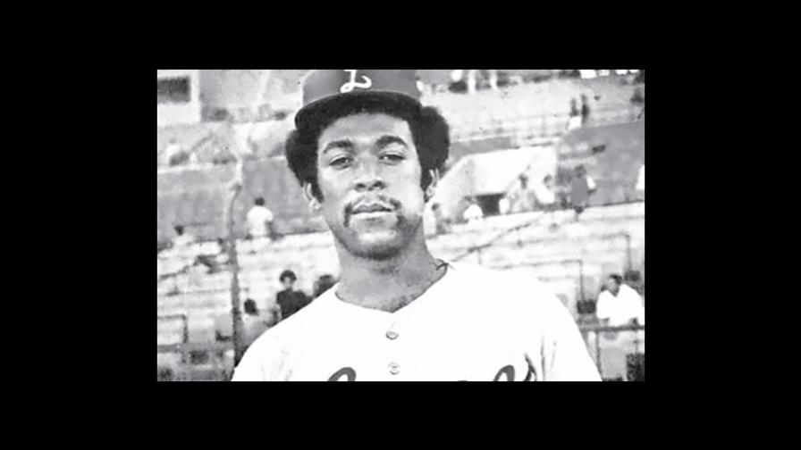 Víctor Cruz el “policía” del Licey