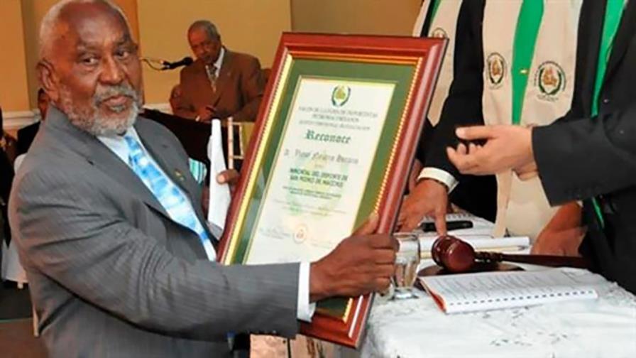 Recuento histórico: Cuando los jugadores del Escogido exigen periodistas pagar por entrevistas