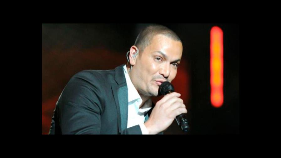 Víctor Manuelle estrena video de Ya se ven las bombillitas