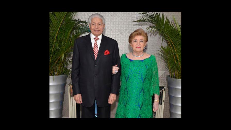 Muere esposa del empresario Víctor Méndez Capellán, dueño del banco Vimenca