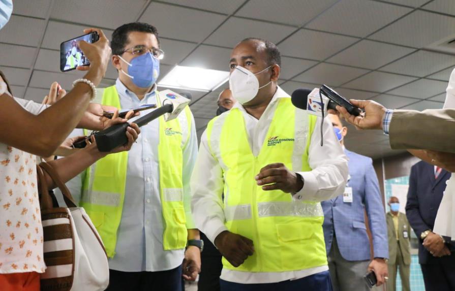 Director Departamento Aeroportuario confirma cumplimento de protocolo sanitario en AILA 