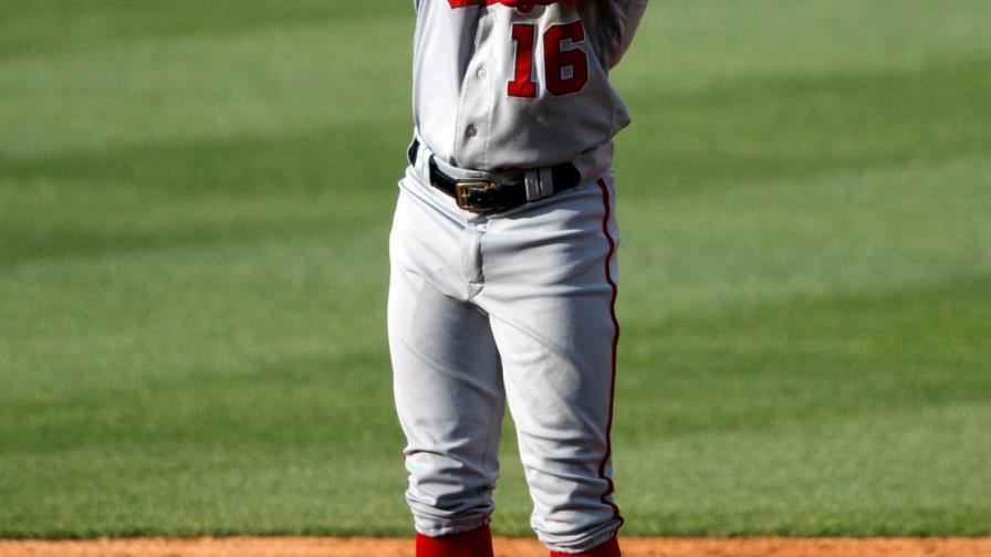 Strasburg domina de nuevo a Filis; Robles colabora con la victoria Strasburg domina de nuevo a Filis; Robles colabora con la victoria