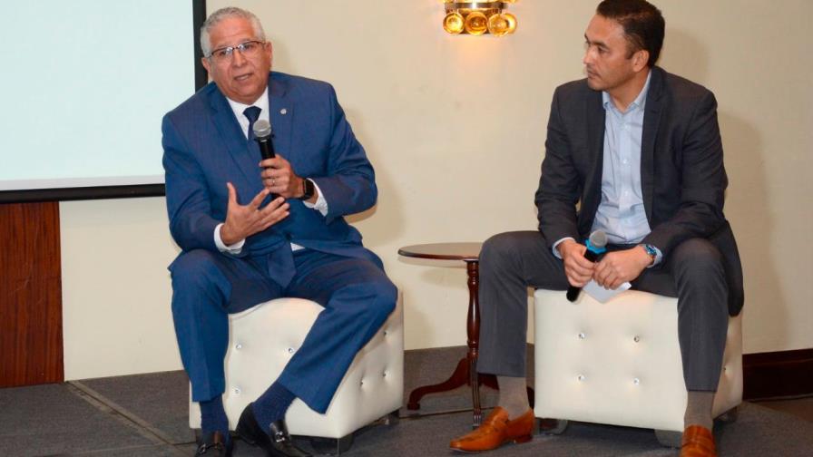 Informe indica que tecnología está redefiniendo comportamiento consumidores y empresas