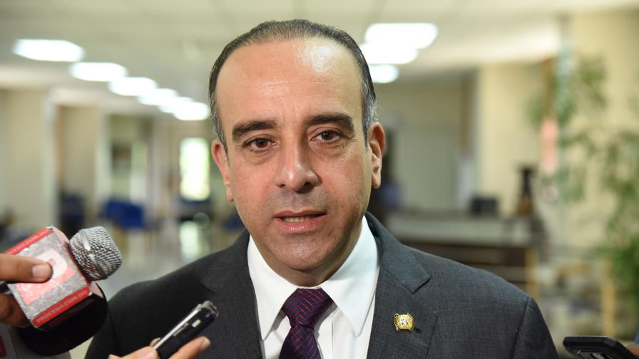 Comisión se declara en “sesión permanente”