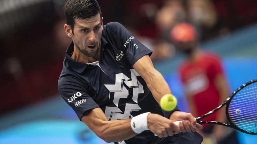 Novak Djokovic derrota a su compatriota Filip Krajinovic y acaricia el récord de Sampras