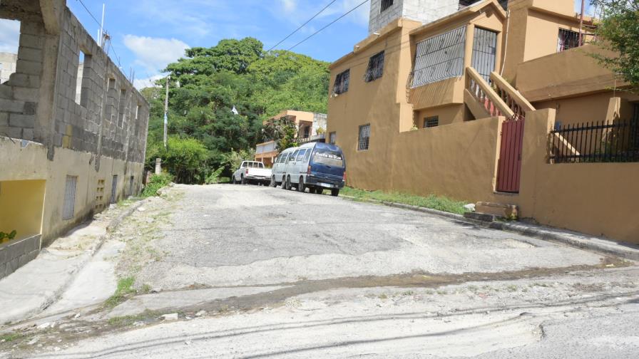 En Villa Marina SDN exigen reparar calles
