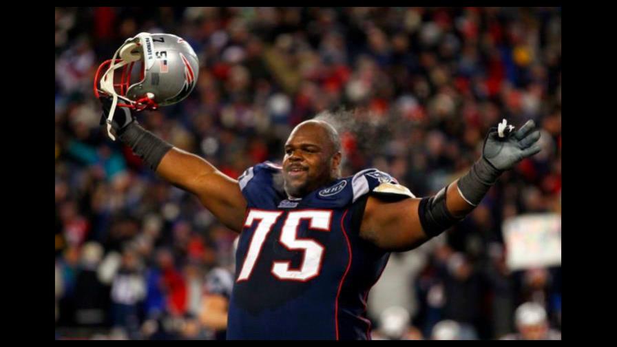 Hijo de exjugador de la NFL recibe cargos por robarle anillos del Super Bowl Hijo de exjugador de la NFL recibe cargos por robarle anillos del Super Bowl
