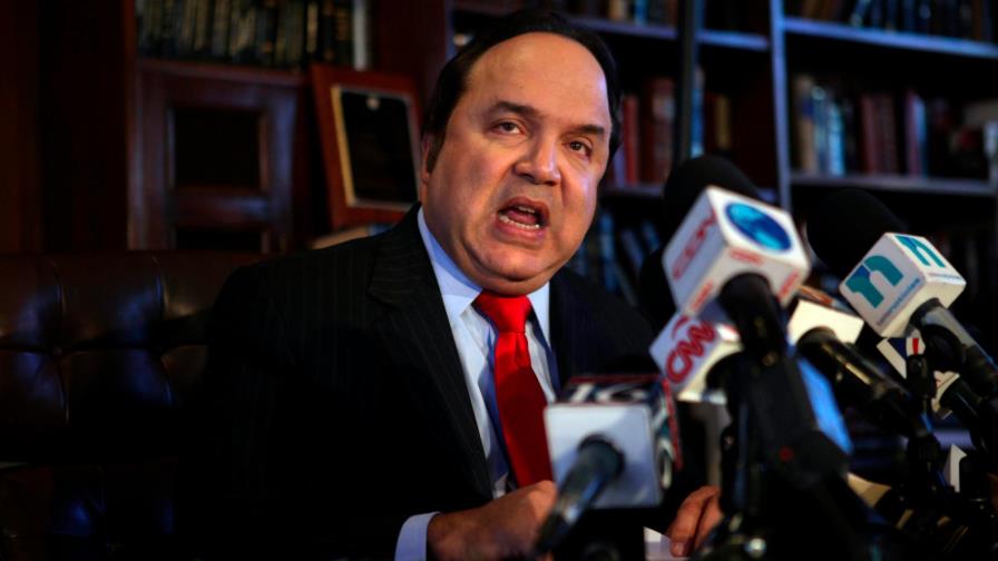 Sugieren Leonel Fernández vaya como candidato fuera del PLD Sugieren Leonel Fernández vaya como candidato fuera del PLD