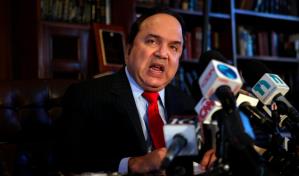 Vinicio Castillo felicita a Omar Fernández y plantea teoría sobre su triunfo