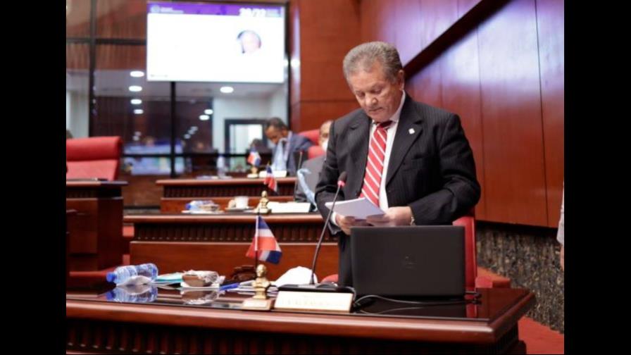 Senador de La Altagracia renuncia a la Fuerza del Pueblo