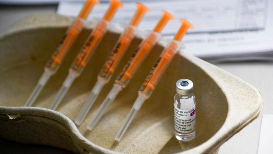 AstraZeneca anuncia avances en tratamiento eficaz contra el covid-19