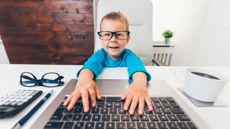 Claves para cuidar la visión de los niños durante las clases virtuales