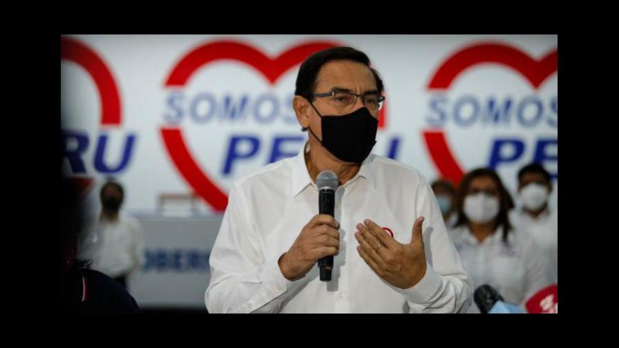 Jueza de Perú evalúa prisión preventiva para expresidente Vizcarra