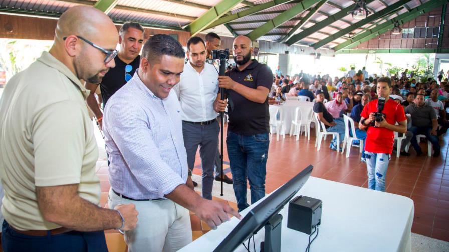 Partidos apoyan a Leonel se oponen a uso del voto automatizado en elecciones 2020