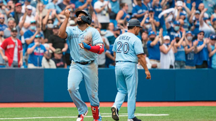  Vladimir Guerrero Jr. conecta su jonrón 35 de la temporada