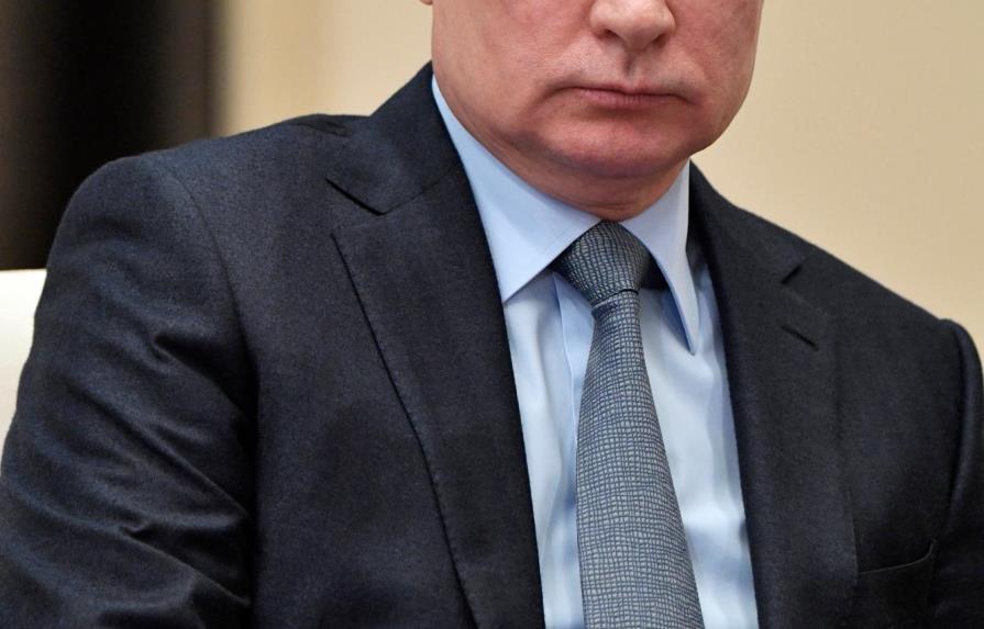 Putin remite a la Duma proyecto de ley sobre reforma constitucional