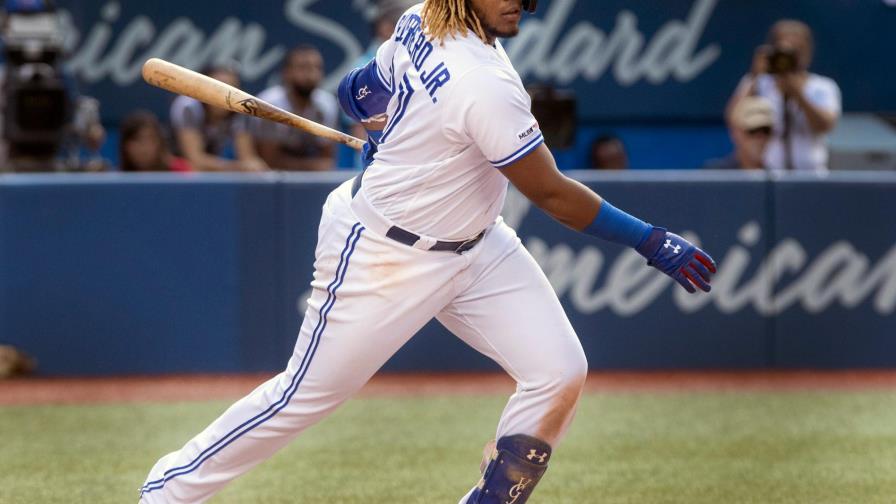 Vladimir Guerrero Jr. lidera triunfo y encabeza un renglón exclusivo