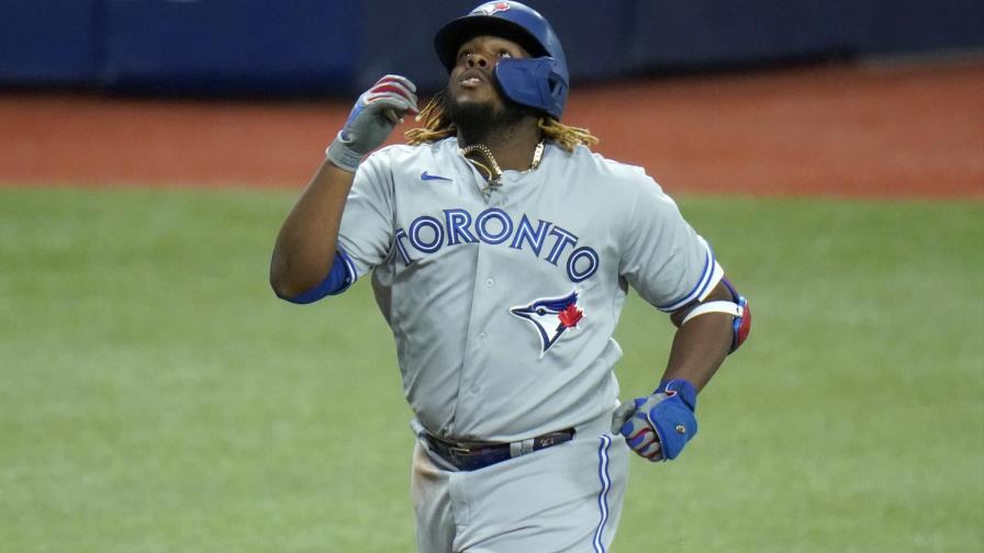 Guerrero Jr. y Hernández disparan jonrón para sexto triunfo al hilo de los Azulejos Guerrero Jr. y Hernández disparan jonrón para sexto triunfo al hilo de los Azulejos