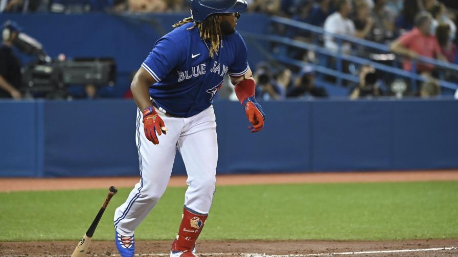 Guerrero arriba a 46 jonrones y Mellizos vencen a Azulejos Guerrero arriba a 46 jonrones y Mellizos vencen a Azulejos