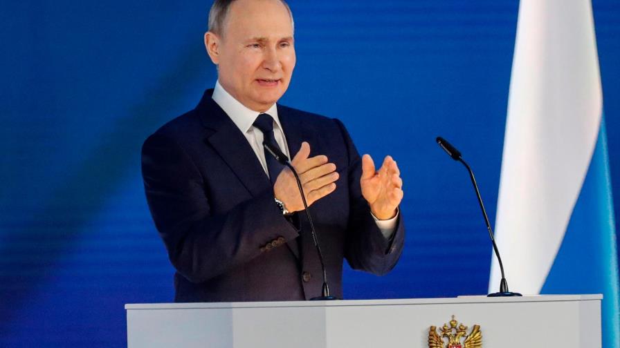 Putin advierte contra provocaciones de Occidente mientras la oposición sale a la calle