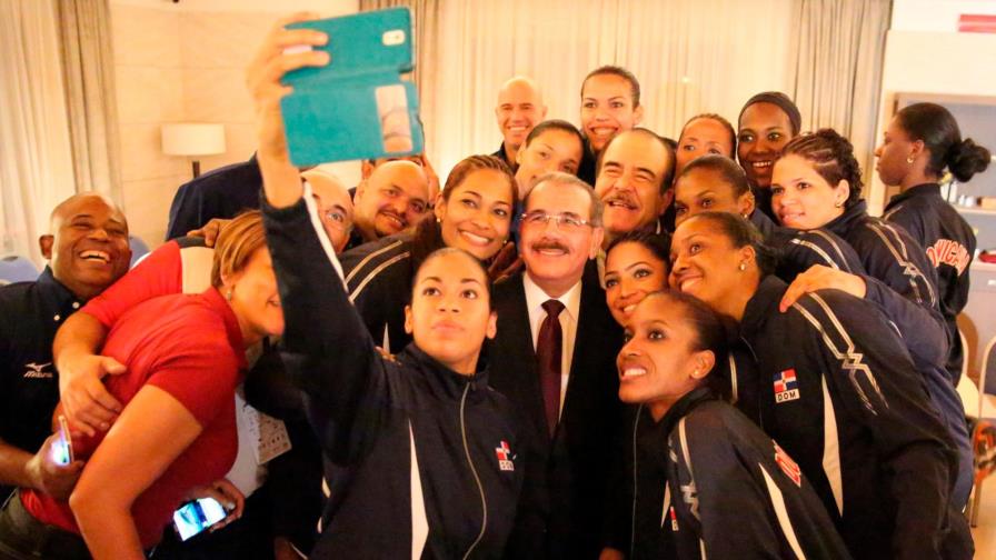 Danilo Medina felicita a la selección por ganar Serie del Caribe de Voleibol