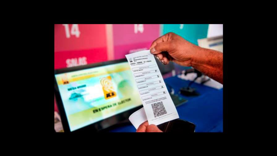 Precandidatos del PLD y PRM se disputan hoy en elecciones primarias 3,674 posiciones electivas Precandidatos del PLD y PRM se disputan hoy en elecciones primarias 3,674 posiciones electivas