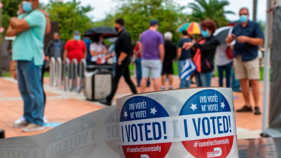 Casi 9 millones de personas votaron ya en una incierta Florida