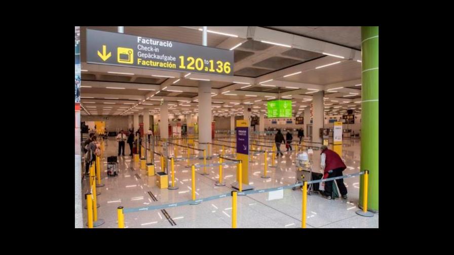 La Comisión Europea recuerda que aerolíneas deben ofrecer reembolso si cancelan vuelos La Comisión Europea recuerda que aerolíneas deben ofrecer reembolso si cancelan vuelos